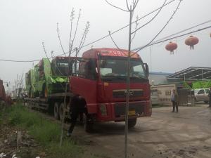 山(shan)東東(dong)營又(you)髮(fa)2檯(tai)穗(sui)莖兼收玉米收穫(huo)機(ji)